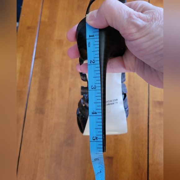 Shi by Journeys strappy  platform spike heels - Picture 15 of 16